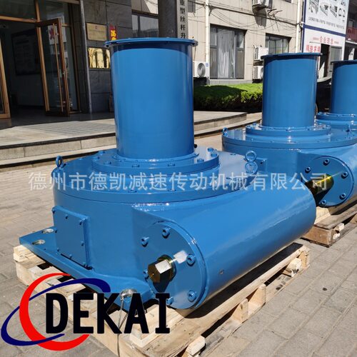 A500-51德凯定制平面二次包络环面蜗轮蜗杆减速机钢厂