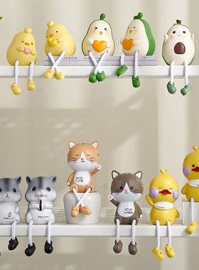创意可爱卡通吊脚娃娃小摆件客厅酒柜电视柜装饰品墙上置物架摆设