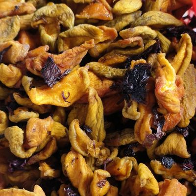 紫苏黄桃干酸甜口感紫苏桃子干开胃零食开胃茶点休闲零食食品