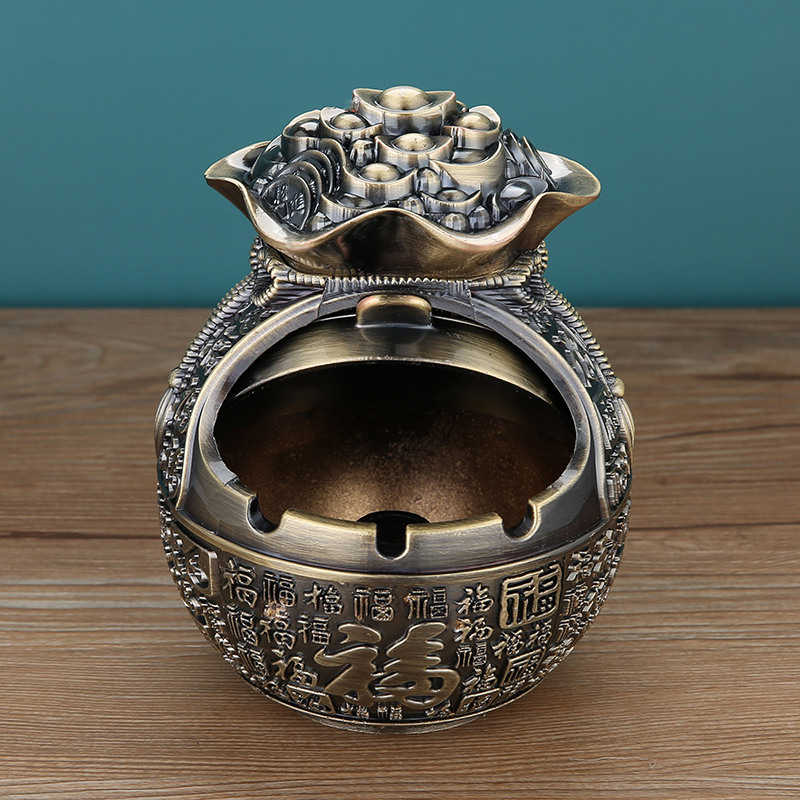 欧式烟灰缸家用客厅卧室书房电脑桌茶几防摔防飞灰带盖金属摆件