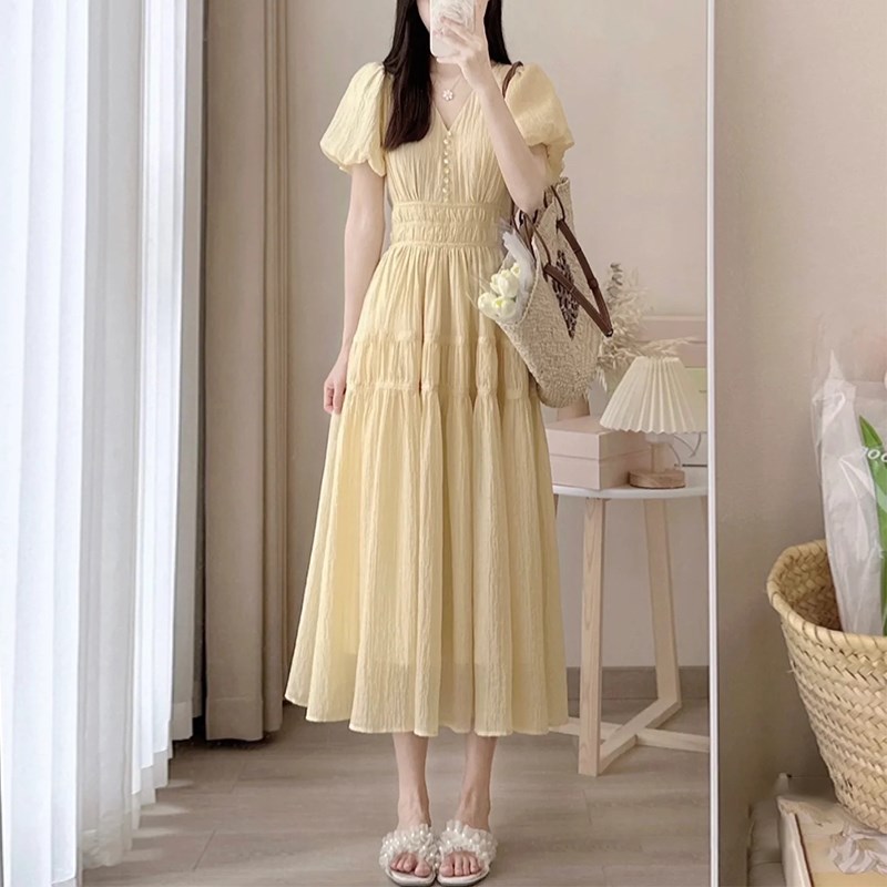 小个子法式复古温柔风显瘦v领仙女度假风黄色连衣裙长裙子女夏季