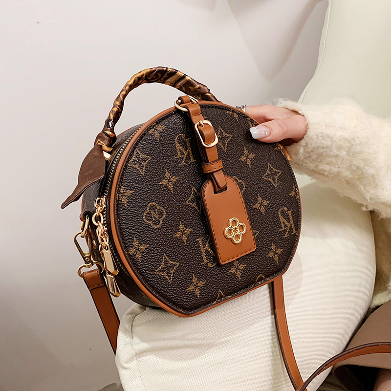 圆形包包b2022新款高级感单肩斜挎包法国小众复古小包圆饼老花女