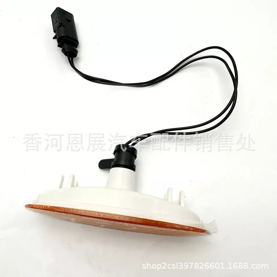 Flying Spur前保险杠侧标志灯3W0945072F