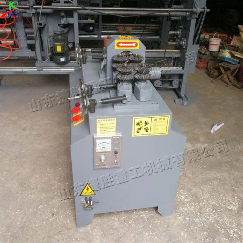 出口全自动进料锄把机楼梯扶手锤把锄把木柄机仿形车床木工成型