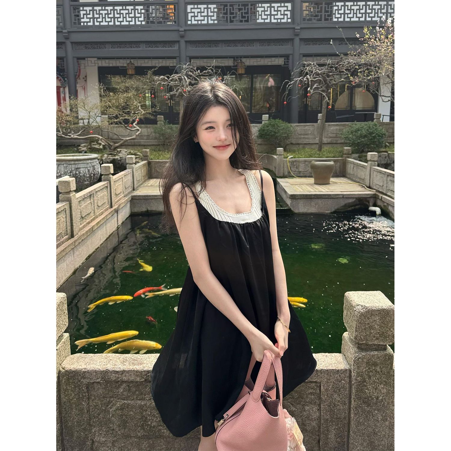 安妮日记 韩系氛围感黑色背心吊带甜美连衣裙+打底上衣两件套女