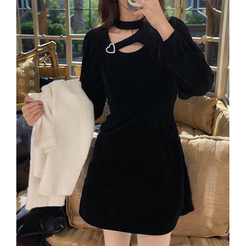 禁忌少女 连衣裙女短款设计感收腰修身显瘦气质小黑裙
