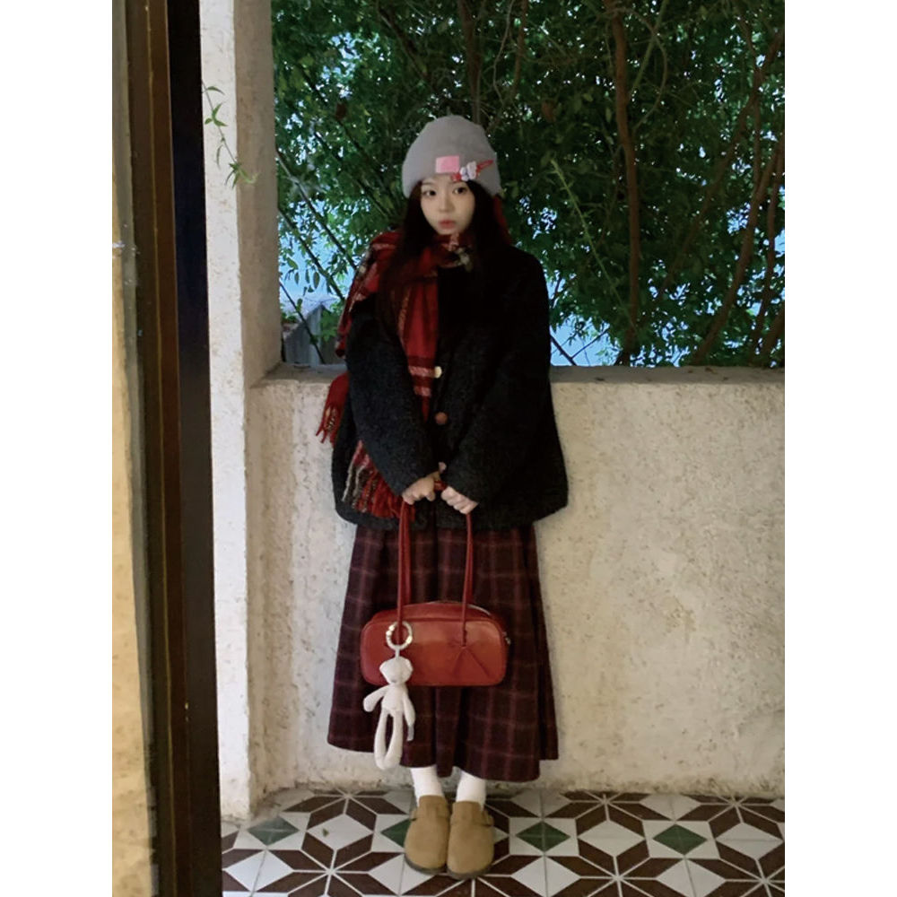 冬季甜美呢子外套+红格子呢子裙两件冬季新款甜美小个子套装