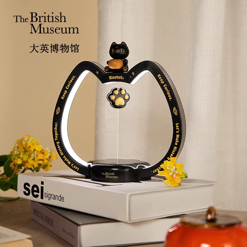 大英博物馆柿柿如意萌猫磁吸悬浮感应小夜灯床头灯毕业生日礼物