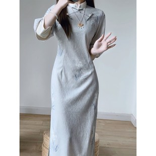 画竹复古旗袍素雅2024新款改良少女气质中袖文艺新中式年轻款秋冬