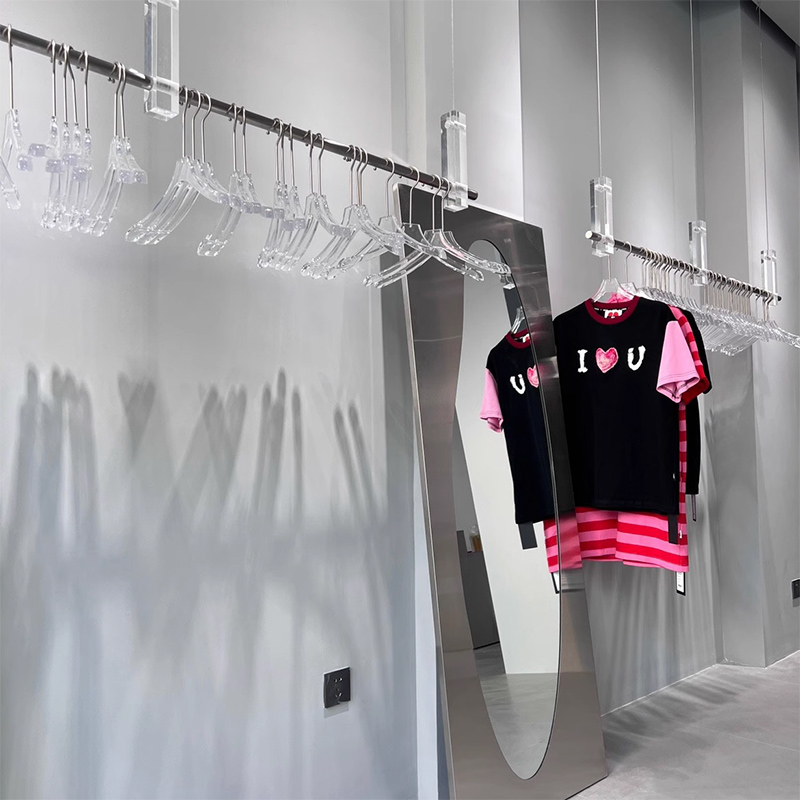 高档服装店橱窗展示架悬挂吊架压克力不锈钢拉丝挂衣架网红拍照架