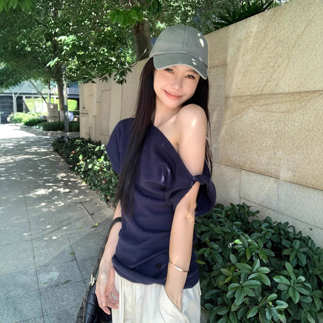 华夫格斜肩短袖修身T恤女