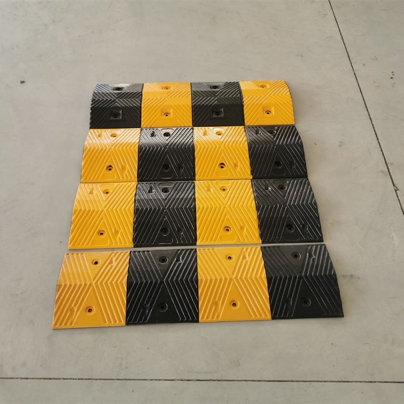 减速道路汽车减速板限速缓冲加宽马路限速垄减速