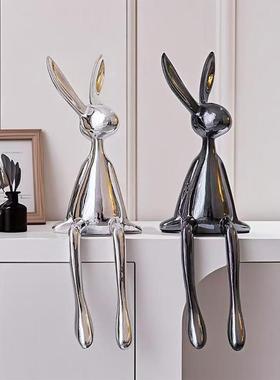 2025轻奢高级感电镀坐姿兔子摆件酒柜电视柜玄关壁龛开放格装饰品