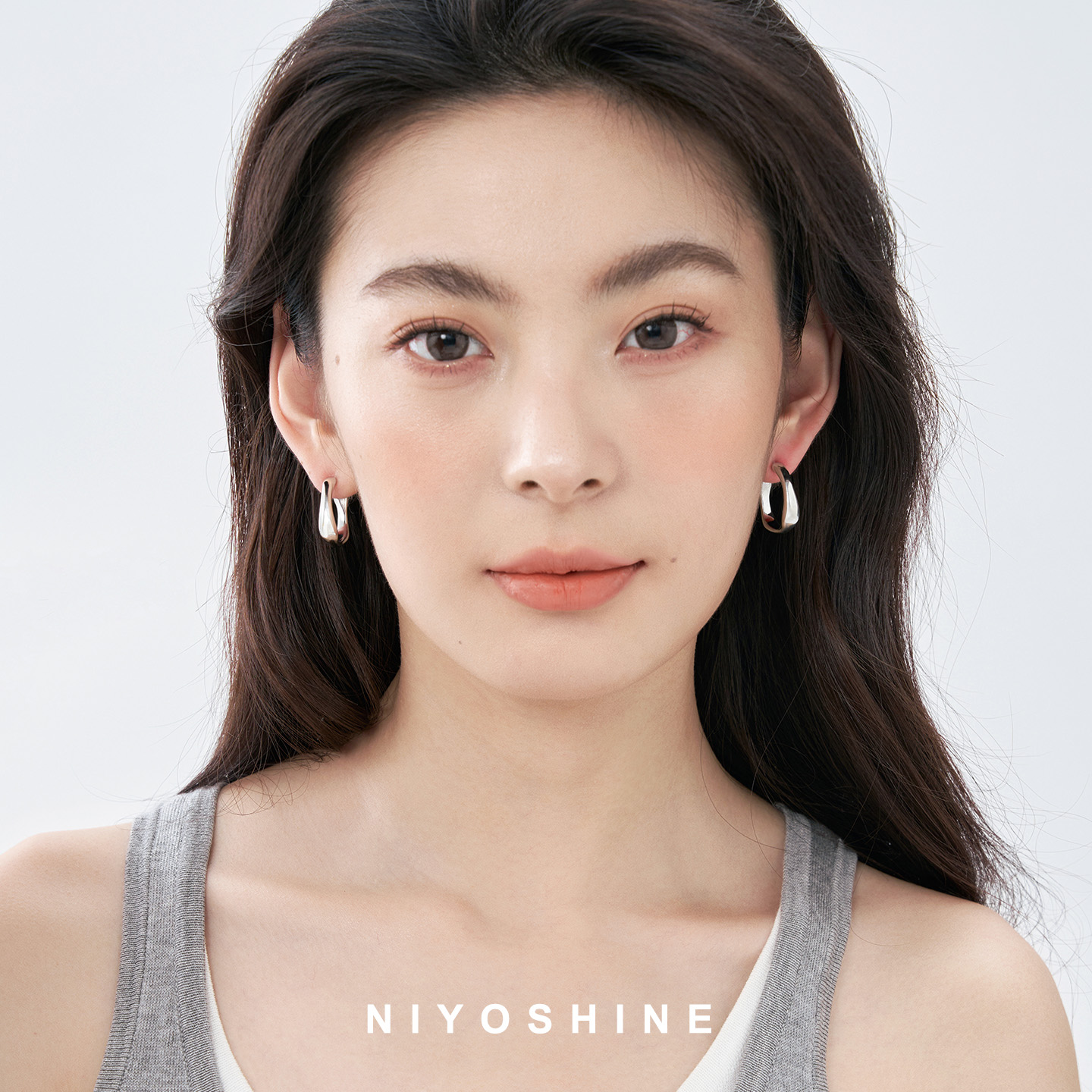 NIYOSHINE不规则C型耳环耳钉2025新款爆款高级感素圈耳挂耳饰女