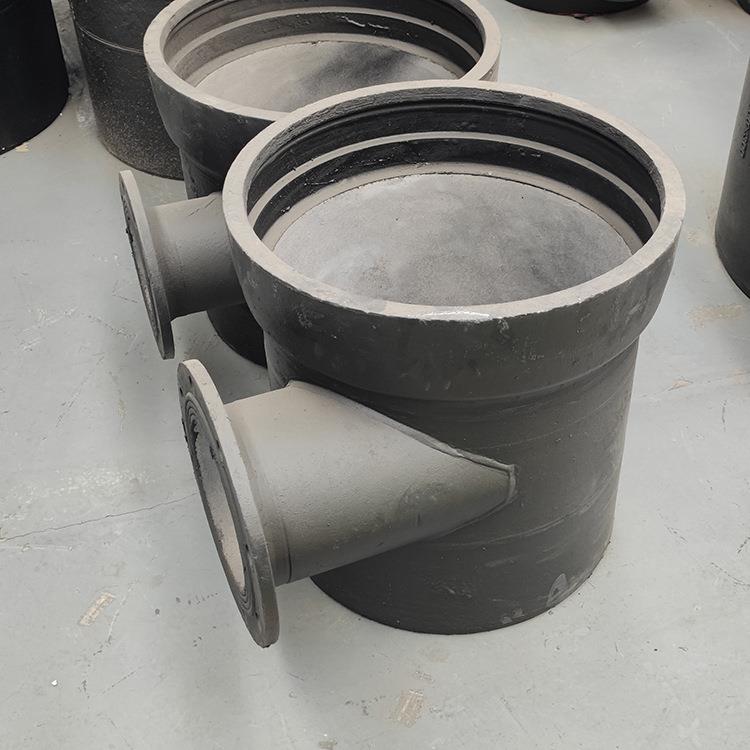 承插单支盘底三通DN100DN200DN300DN500DN1000球墨铸铁管管件