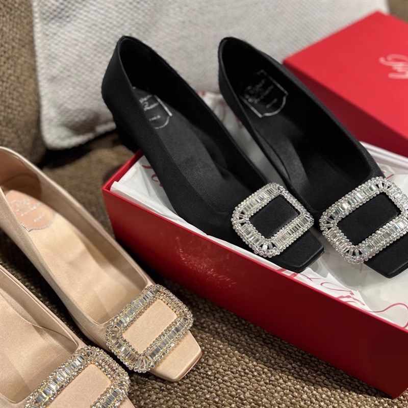 丝绸缎水钻方扣浅口中跟方头单鞋女婚鞋粗跟鞋女平底法式超软方钻,女鞋,浅口单鞋,淘宝优惠券,粉丝福利购,淘宝优惠卷