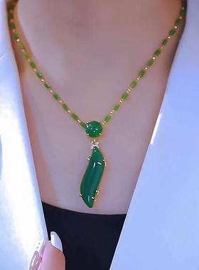 仙草堂百货美人腰项炼玉石项炼女款2025新款绿色吊坠高级感锁骨炼