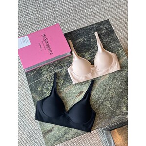 区区欧阳 无钢i圈外扩内衣女无痕文胸聚拢显大无肩带裹胸辣妹胸罩