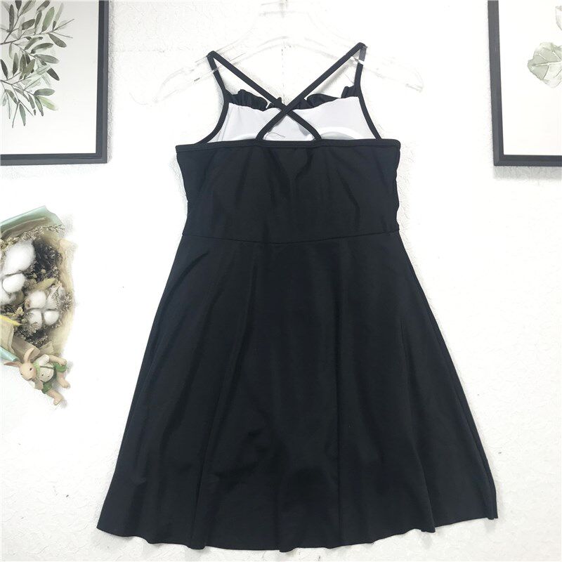 纯色黑色少女连体泳衣女小胸聚拢收腰显瘦显瘦遮肚平角裤裙式泳装