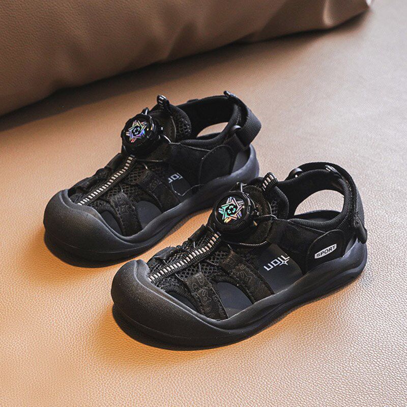 男童运动包头凉鞋2025夏季新款儿童透气网鞋软底纽扣男孩沙滩鞋子