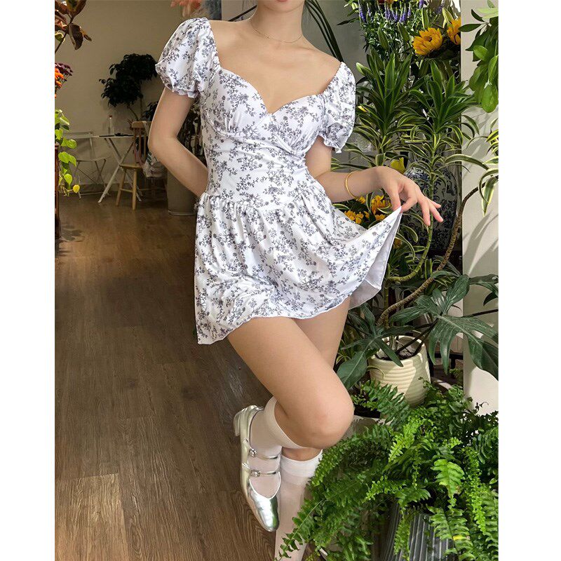 夏日少女小清新连体纯欲大胸钢托聚拢碎花裙式保守遮肚度假泳衣女