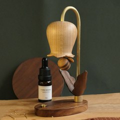 铃兰花香薰摆件实木质家居创意桌面装饰会动会飞的悬浮礼物