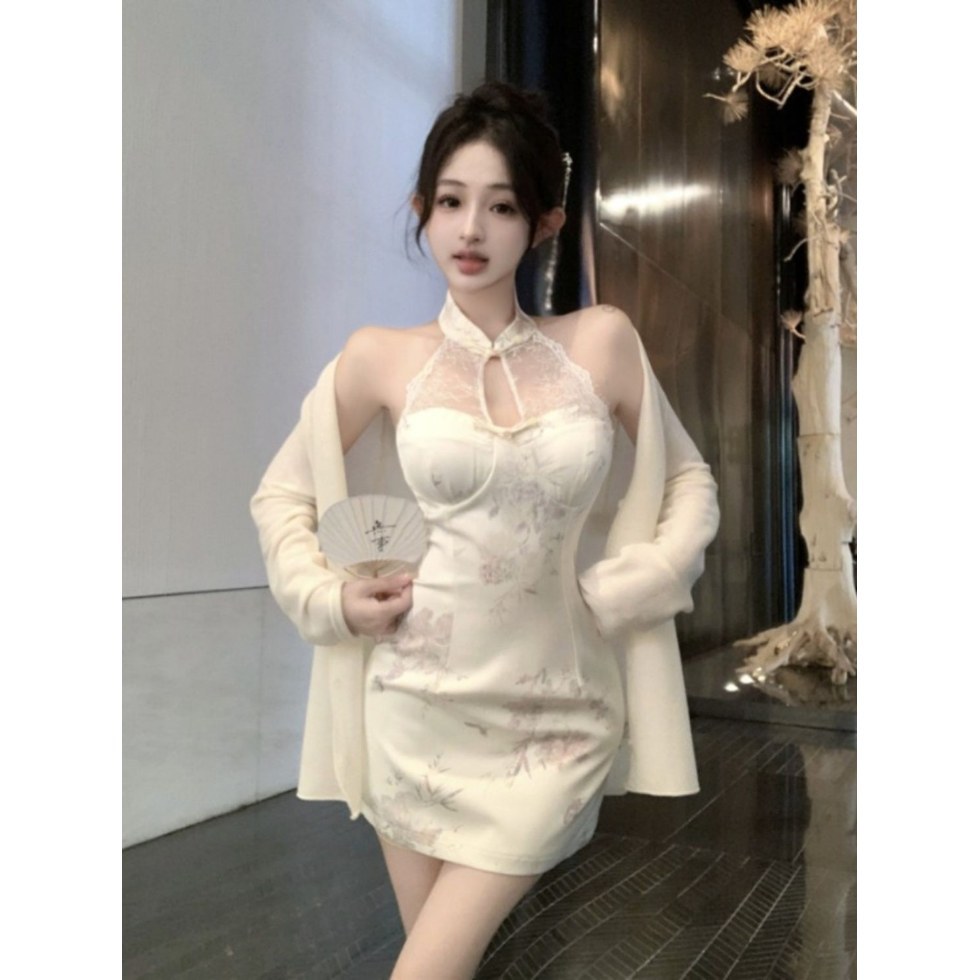 新中式国风旗袍改良年轻款少女性感辣妹蕾丝修身包臀挂脖连衣裙夏