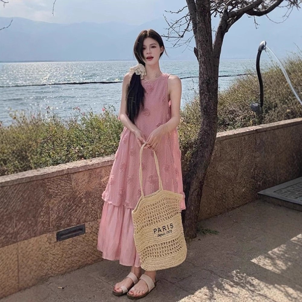 海边度假风长裙女2026夏季新款甜美立体花朵假两件宽松背心连衣裙