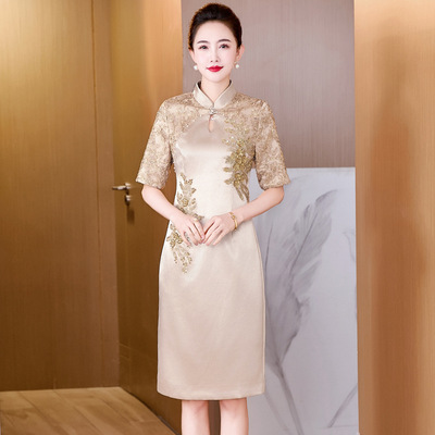 2025年新款气质妈妈婚宴礼服裙年轻喜婆婆装结婚新中式旗袍中长款