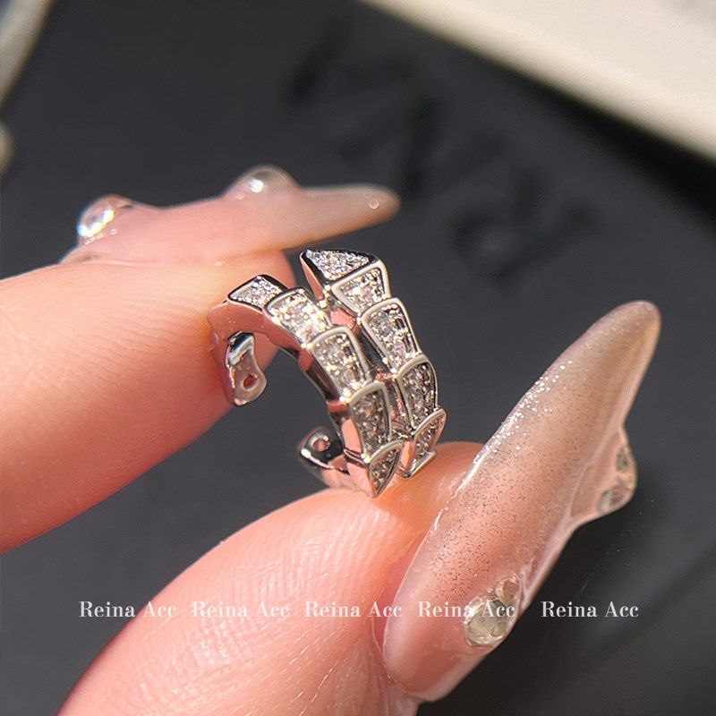 满钻蛇形耳夹独特高级感灵蛇耳饰女无耳洞耳骨夹耳环2025新款耳钉