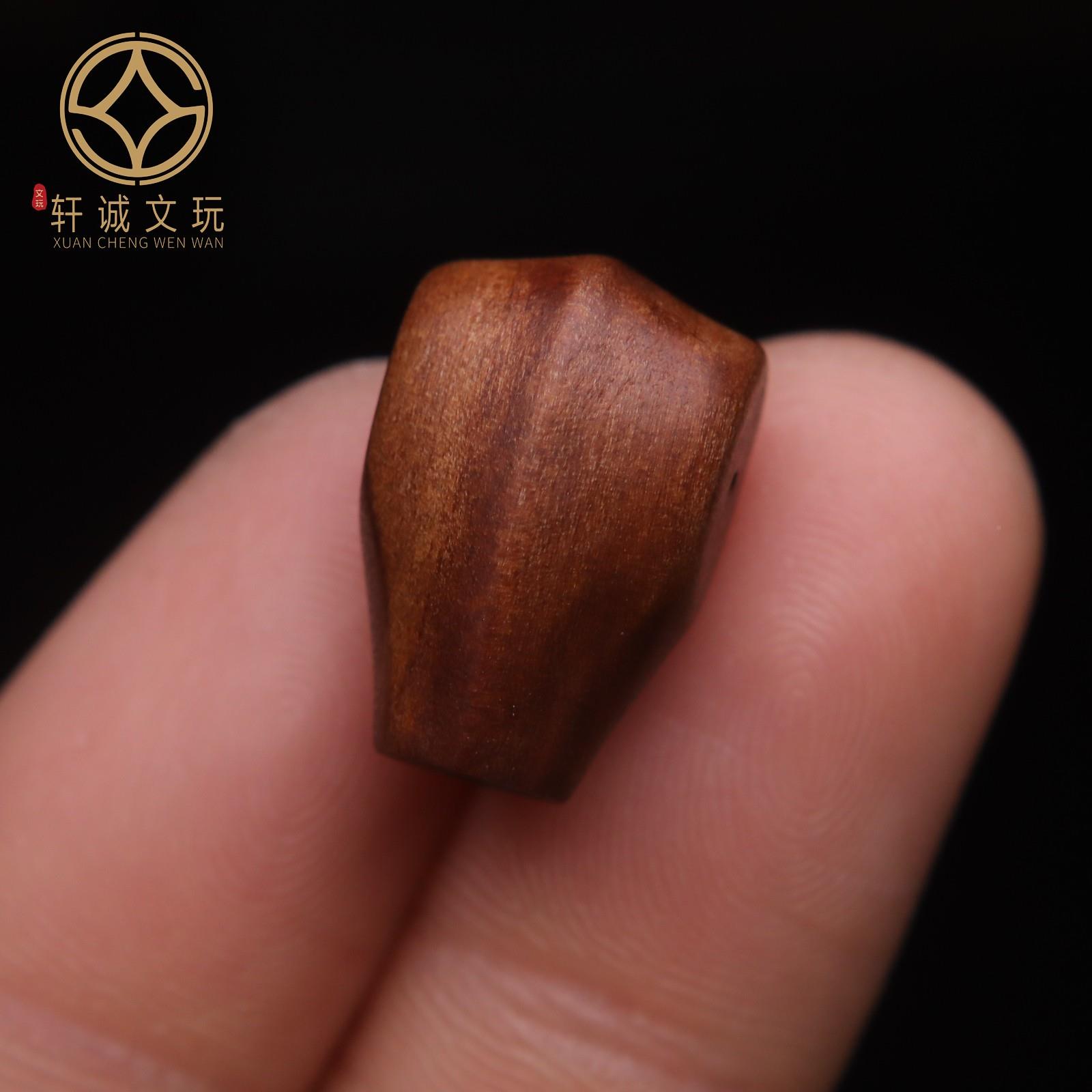 天然原佛矿老山鱼檀Y沉香鲨背三通头DIAUC文玩手链配饰配件吊坠饰