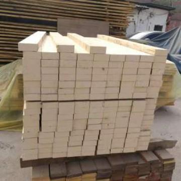 木材厂供应夹板胶合板开条免熏蒸木方原木原材料3米垫木