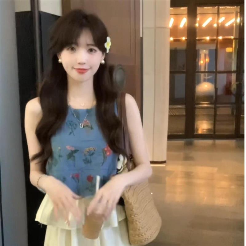 不规则撞色复古刺绣小衫女