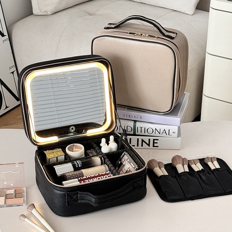 2025新款化妆包大容量带镜子补光灯化妆箱女手提家用分区收纳盒包