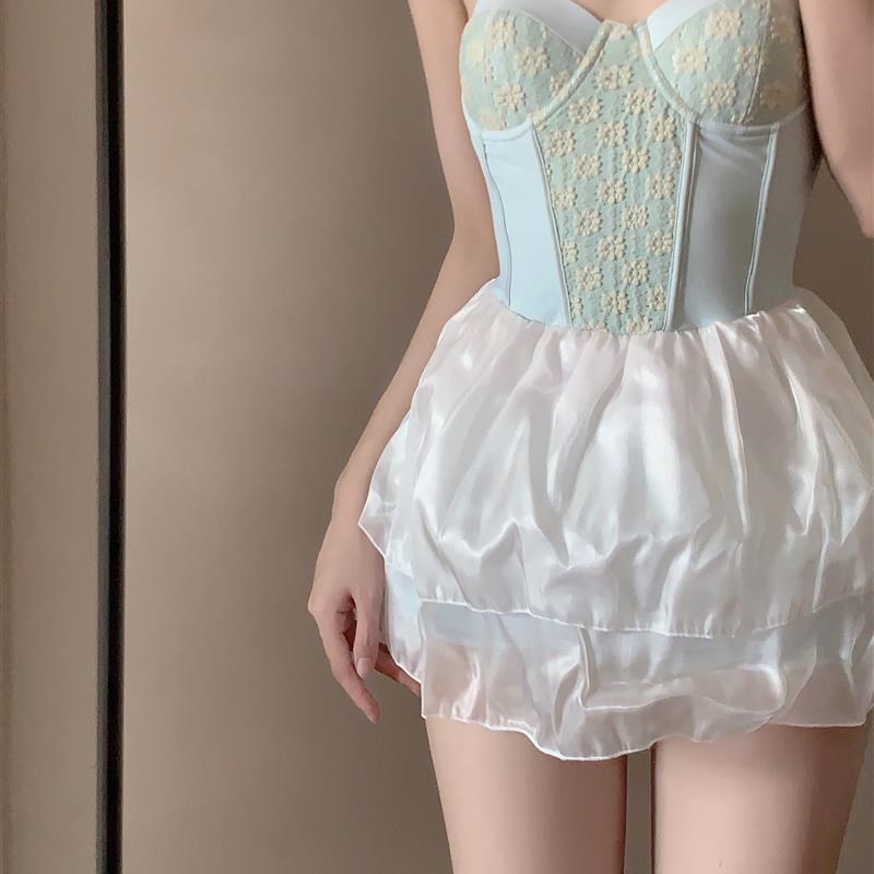 2024新d款浅蓝日系泡温泉女钢圈聚拢仙女风碎花云朵泳衣连体保守
