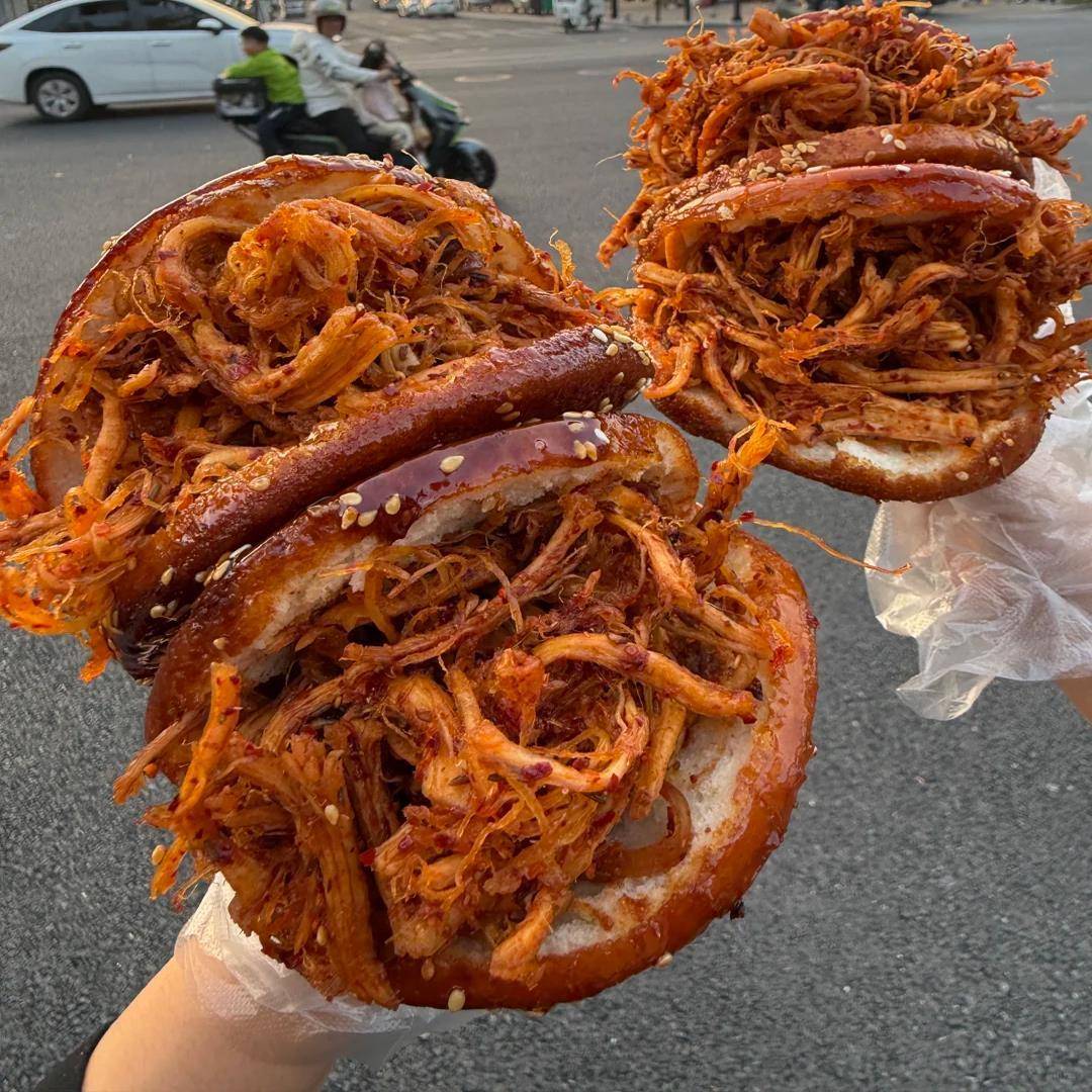 糖醋鸡丝饼白吉馍饼胚黄金里脊肉饼油炸酥脆饼夹饼自制灯影鸡丝饼
