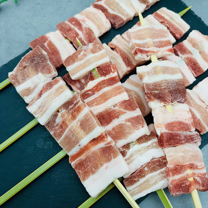 新品厚切五花肉大串商用半成品原切猪肉串油炸烧烤食材原味烤肉串图片