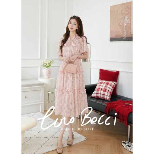 COCO BECCI【玫瑰庄园】粉色碎花飘带收腰显瘦短袖连衣裙女夏2026