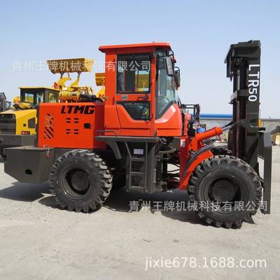 四驱叉车泥泞矿区工地用车6吨越野叉车厂家全地形叉装车