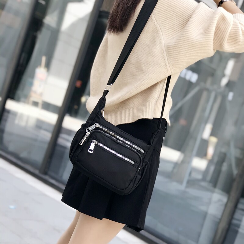 秋冬防水牛津布小布包单肩斜挎女轻便多拉I链多口袋2021女新款包