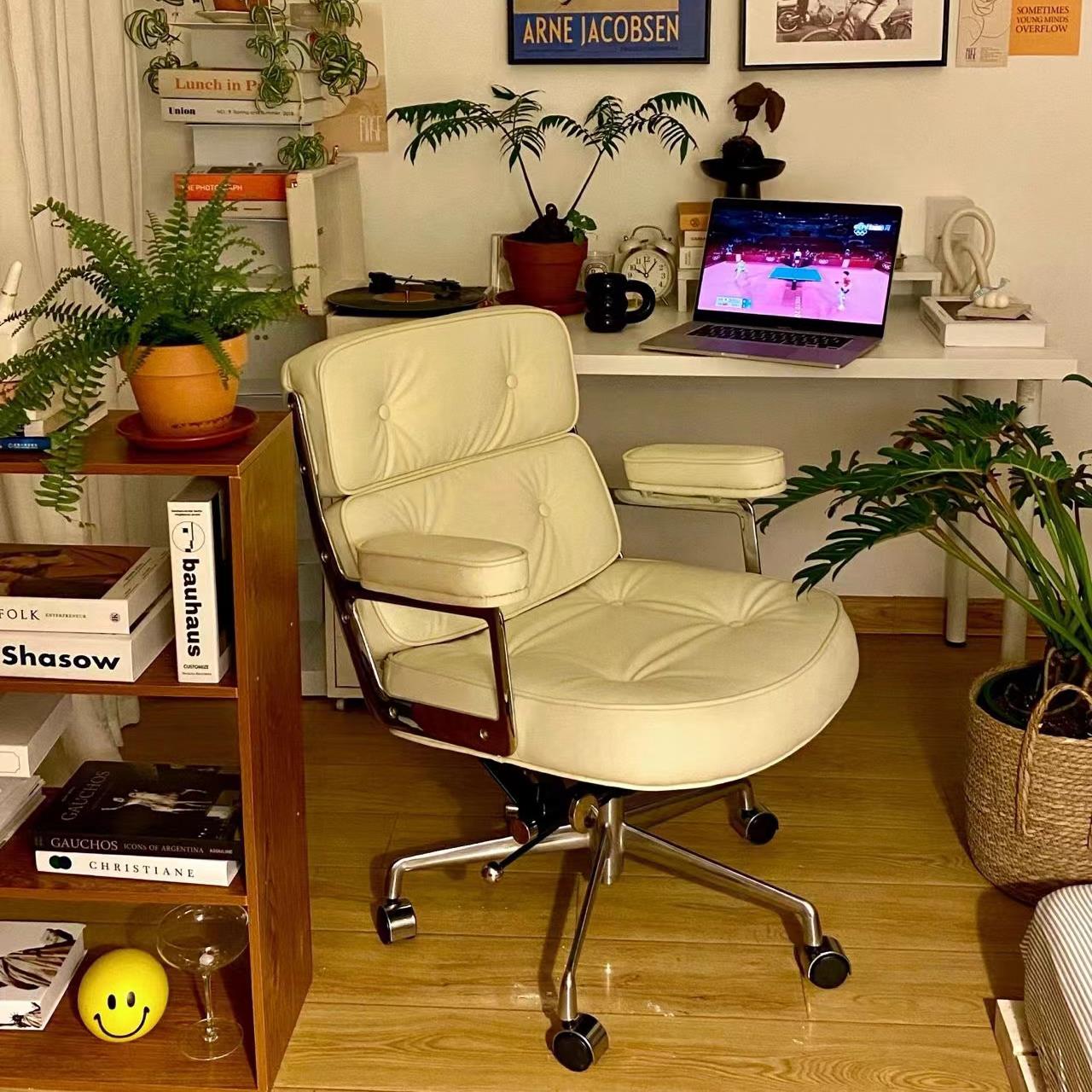 北欧轻奢靠背办公电脑椅家用久坐舒适书桌椅子ins风卧室升降转椅