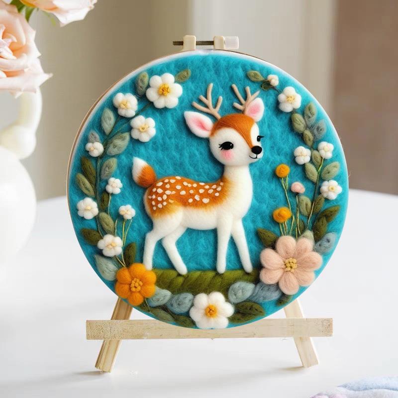 小鹿麋鹿羊毛毡戳戳乐绣diy材料包自制礼物桌面摆件简单居家解闷
