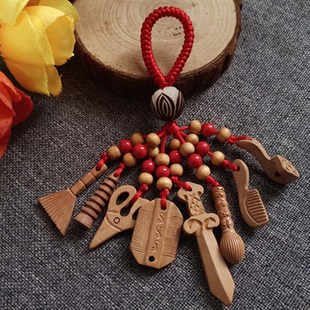 桃木钥匙扣挂件随身貔貅葫芦刀剑斧头龙年本命年红绳护身朱砂饰品