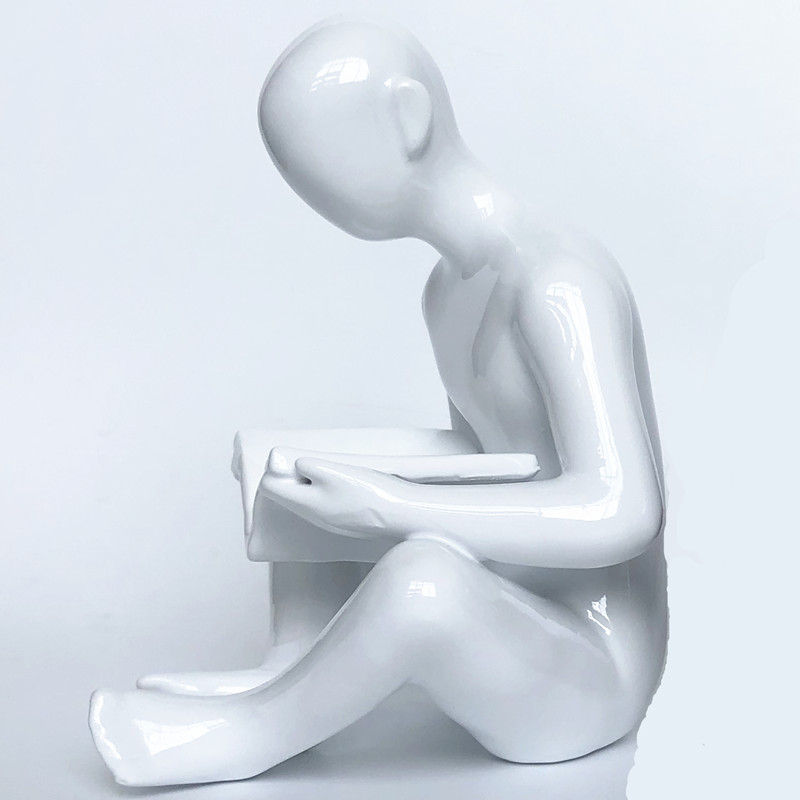 简约北欧看书小孩摆件客厅儿童办公室饰品礼物书档书靠人物装饰品