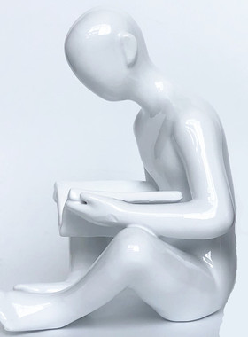 简约北欧看书小孩摆件客厅儿童办公室饰品礼物书档书靠人物装饰品