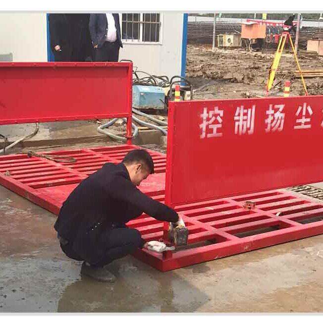 全自动工地洗轮机建筑工程压洗轮机平板式感应滚轴式大型洗车机