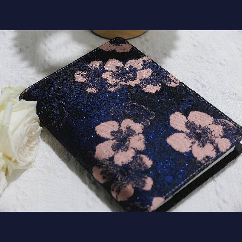 躲在耳里洇氲高级高颜值蓝闪金丝日记本32k硬面本A5手帐书衣,文具电教/文化用品/商务用品,手帐/日程本/计划本,淘宝优惠券,粉丝福利购,淘宝优惠卷