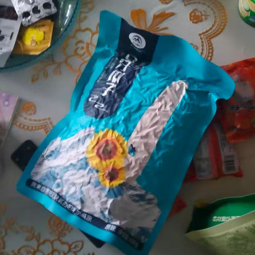 新疆五香牙签瓜子无添加马牙白瓜子新货盐原味白皮狼牙月牙葵花籽