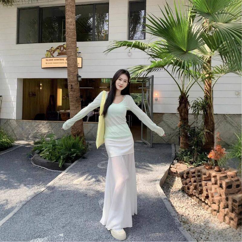 薄款透视绿色v领长袖T恤女装春时尚套装