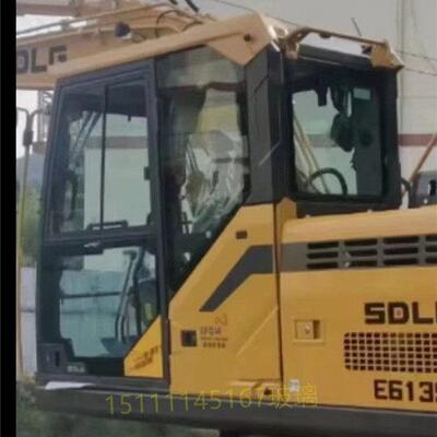 新款临工E6135F挖掘机前后左右上下大臂挡风玻璃 临工135 205F